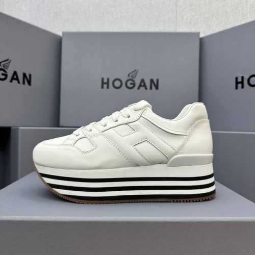 hogan 度假系列新款顶级版现货发售 松糕厚底顶级版 都市新潮休闲风 各明星 博主推荐 时尚百搭风格百变！原版楦型 原版大底一比一为你打造 值得推荐！ 鞋面采