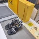 金属折叠扣凉鞋系列”Fendi顶级版 2025官方VIP 限量级高配版抽屉包装 认清包装高配版本，低端勿比。芬迪.24春夏季走秀主推系列，新品上线，芬迪金属脚链