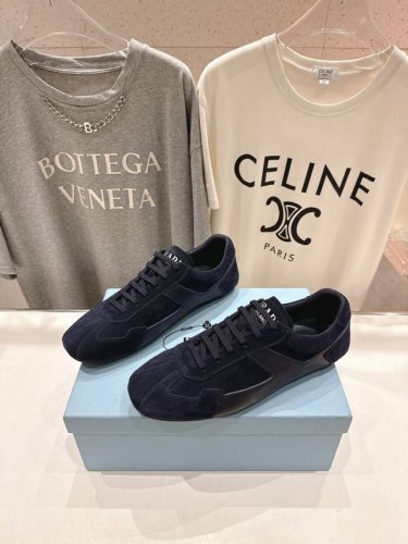 高版本出厂 情侣款 prada*普拉达p家25Ssfw New新款绑带情侣款休闲鞋 低调奢华懒人鞋 富人的不二选择 软胶底素有踩云感之称 舒适度百分百 细腻反绒