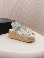 CHANEL 香奈儿 2025新款凉鞋拖鞋系列 经典系列 每个款式都很赞 菱格松糕底凉鞋拖鞋 优雅高贵 舒适百搭鞋面：羊皮，编织布垫脚：羊皮鞋底：橡胶大底码数:
