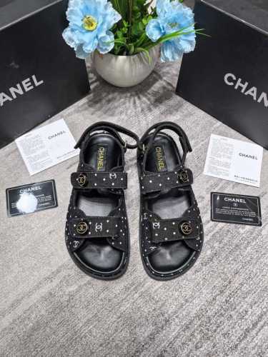 橙子出厂价p chanel 香奈儿初夏新款 圆扣魔术贴凉鞋 休闲鞋 材质 牛仔布 码数 35-40