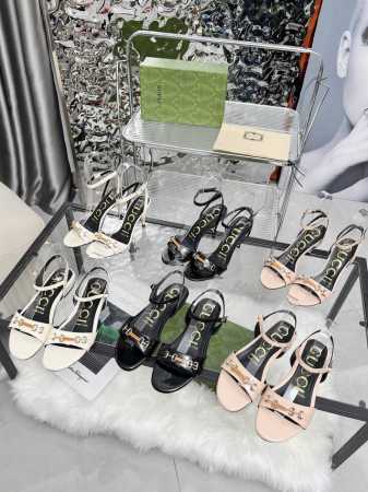 工厂p价 女装女鞋 运动原单上新啦Gucci古驰2025新款马衔扣凉鞋！高跟百搭显瘦、受用原版1:1五金！面料采用头层牛漆皮！内里垫脚羊标准码数35 40 41 - 点击图像关闭