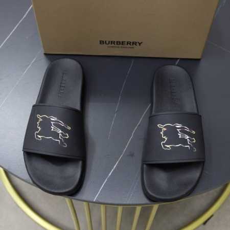 出厂价 Burberry 巴宝莉拖鞋新款上市完美做工！完美造型顶级品质防滑耐磨tpu大底百搭舒服鞋，标准尺码38-44 45-46-47可定做 - 点击图像关闭