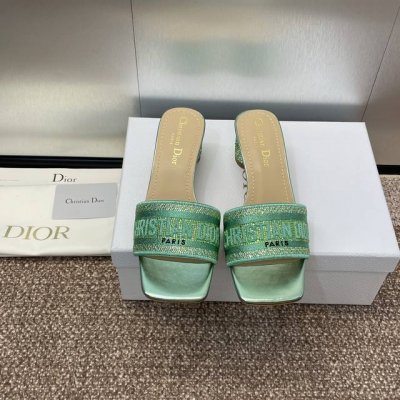 顶级版 工厂p价p 迪奥 Dior Dway 春夏新款一字拖拼色烫钻女鞋 Cd字母Logo立体刺绣平底凉鞋 圆头粗跟果冻色水钻圆柱跟拖鞋 市面顶级版本 材质:鞋