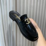 高版本乐福鞋半拖Chane*｜小香2025官网香奈儿早春四季，系列新品乐福鞋满满的复古风 秀气的鞋型 看着就很讨喜，小方的鞋头 衬托脚也变得瘦瘦的，上脚给人就是