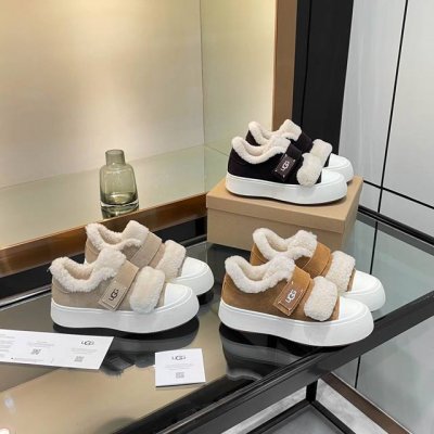 UGG羊秋冬暖心推荐 高品质认准我家实拍 穿腻了毫无特色的ugg 不妨来买这款，超级仙女的一款，内里隆丰羊皮毛一体，不计成本选用澳洲皮毛一体羔羊毛这种羊毛非常柔