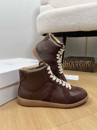 高版本情侣款Maison Margiela *马吉拉 20252025春夏新品 专柜新款中帮德训运动鞋系列～MM6马吉拉经典阿甘复古休闲运动鞋 四季可穿搭经典不 - 点击图像关闭