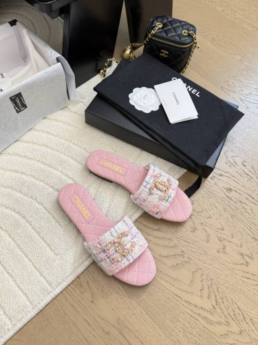 Chanel 25p春夏新品双C拖鞋 鞋面编织，内里羊皮，原版大底。 Size:35-39 40定