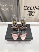 高版本出厂 Saint Lauren*～圣罗兰Ysl 25Ss春夏全新走秀款高跟凉鞋 全新鞋型 唯有Ysl最懂女人心，不接受反驳，超级无敌女人味神器，女人必备