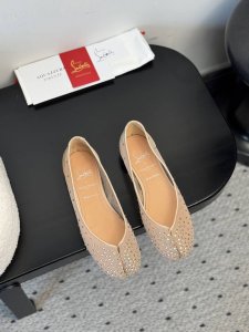 margiela × Cl 镭射禁锢｜高定晶体解构主义 联名档案馆｜复刻24Ss高定秀场未公开禁锢美学 手工镶嵌Swarovski水钻｜网布基底误差 0.18M