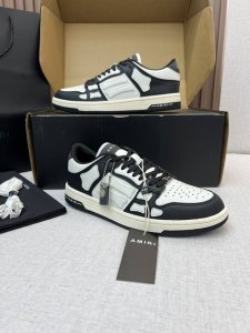 出厂价pp #情侣款 官网同步飞机盒包装 顶级版本 认准独家品质 区分市场通货 amiri埃米尔骨头鞋 官网同步更新情侣款最新配色 注意区分细节 接受一切对比