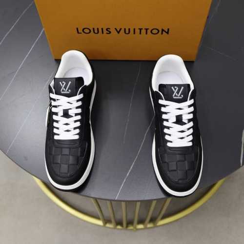 出厂价Pp： 顶级原单 品牌： Louis Vuitton Lv.路易威登 材质： 原工厂P牛皮材料 1：1原板大底 舒适内里 款式类型：休闲运动 板鞋 等级：