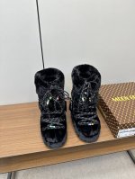 Moon Boot2024vs秋冬最新款雪地靴针织系列 忘了UGG吧，时髦人都在穿Moon Boot雪地靴 如果你难以接受UGG的复兴 那现在有一款更另类的雪地