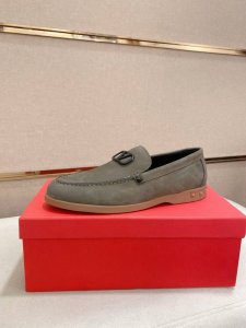 工厂p价 Valentl华伦天奴 顶尖工艺 华伦天奴，时尚休闲运动款，多元素拼色！纯正高品质可1：1比较！面料：原版小牛皮 ！内里：牛皮里附牛垫！质感、舒适度又