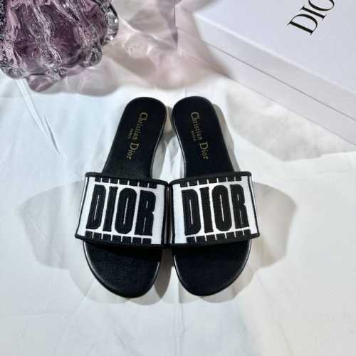 橙子出厂价p dior 迪奥春夏新款 立体字母刺绣平底拖鞋 一字拖 凉拖 码数 35-42