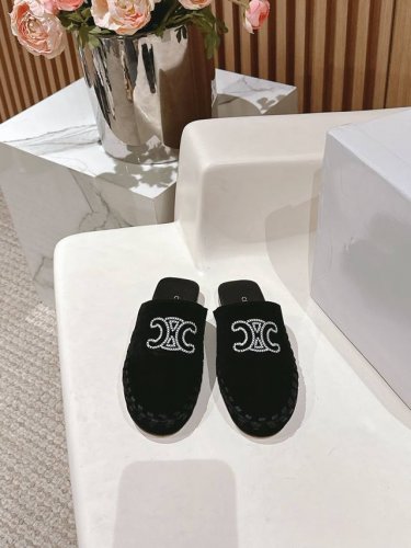 代购级 Celine 赛琳 凯旋门 25ss 春夏新款 半拖高级感十足 网红ins种草神器、非常复古风、气场十足单品、设计风格非常新颖、高档且非常舒适.压印ce