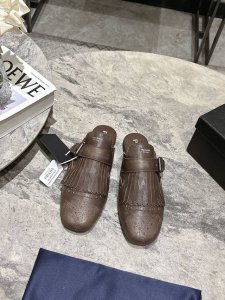 顶级品质Prad* 25ss 普拉达走秀款复古流苏半拖鞋单鞋爆款！走秀款 复古感时髦满满 随意百搭 时尚休闲 独到味道，人人都爱也轻松驾驭 每年都会爆.足以征服
