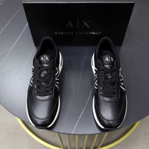 品牌：阿玛尼ARM NI 标准码：39–44 38、45定制 等级：官网同款 材料：原版牛皮面 舒适内里 轻便耐磨大底 款式类别：男士时尚休闲鞋 跑步 运动鞋