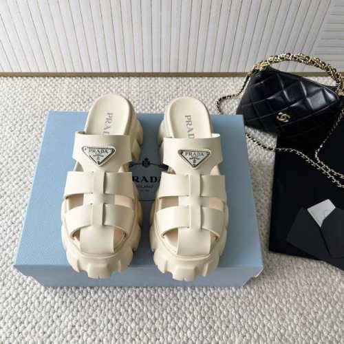 prada 普拉达 2025年新款，闭眼入的爆款罗马锯齿厚底凉鞋 正码:35-41