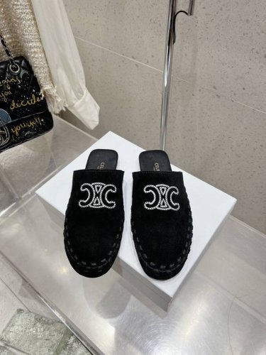 代购级 Celine 赛琳 凯旋门 25Ss 春夏新款 半拖 高级感十足 网红Ins种草神器、非常复古风、气场十足单品、设计风格非常新颖、高档且非常舒适. 压印