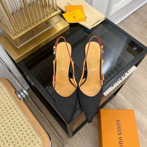 Louis Vuitton 路易威登 2024 L家2024春夏新品 专柜主打爆款尖头高跟凉鞋系列 鞋面：真丝 压纹 内里：羊皮 大底：意大利进口真皮大底 跟高