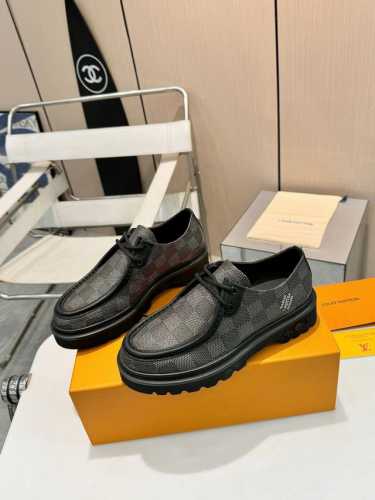 情侣必备！Lv 乐福鞋，爱与品质同行 有哪个时尚精能拒绝一双经典 Lv 呢？创立于 1854 年的路易威登，以卓越品质、创新设计和精湛工艺成为时尚界的传奇，承载