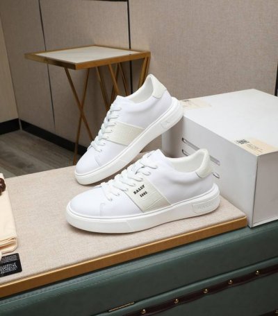 调工厂p价 男装男鞋 运动原单 Bally 巴利低帮休闲鞋 采用头层牛皮鞋面 进口牛皮内里 皮质质感细腻光滑有光泽 上脚非常轻便舒适 size 39-44 38