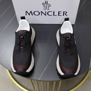 出厂价Pp： Moncler 盟可睐 蒙口 -鞋面：品牌布匹拼接皮料车 -内里：舒适透气 -大底：原版轻便柔软耐磨大底 -超高品控 做工精细：凸显 高端 贵气