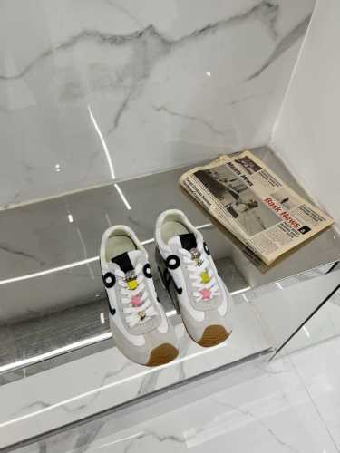 高版本 ‘’ Loewe 2025 ss 2.0复古运动鞋2.0升级了穿感更加舒适 DIY鞋带配件更有趣味、品质依旧、区别市面抢出版本、自购原版独立开发、鞋面采