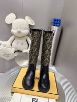 压纹顶级版本 Fend*i芬迪新款W F压纹骑士靴 老花织物高筒长靴 鞋面：小牛皮 内里：羊皮内里 鞋底：原版橡胶底 跟高：4cm 码数35-39
