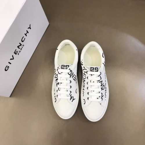 Givench* 新款男士经典百搭低帮运动鞋，选用进口牛皮拼接帆布，柔软细腻，头层羊皮里垫脚透气吸汗，原版大底上脚轻盈舒适！Size 38-44