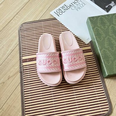 橙子出厂价p gucci 古驰 初夏新款 复古刺绣字母厚底拖鞋 面料 牛仔布 底厚 6Cm 码数 35-42