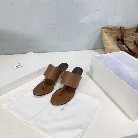 高品质出厂 ！小众潮牌The Row 25夏季新款小众极简真皮夹趾凉鞋平底、高跟人字拖鞋！ 原单品质版，购入Zp一致做货，整双鞋子从皮料、鞋底、格位楦型，都绝对 - 点击图像关闭