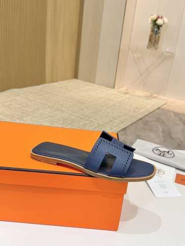 爱马仕Hermes，真皮大底 出厂价 顶级版本！原版开发 鞋面：牛皮 内里垫脚 羊皮 大底：意大利真皮大底 码数：34-43注 34 41 42 43 码定做