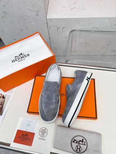 Hermes 顶级 -Size ：39-44 38，45定做 2025Ss HermèS 爱马仕 早春新品 Kiddy兔系带休闲运动鞋 饰有标志性“H”细节 设