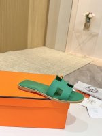 爱马仕Hermes，真皮大底 出厂价 顶级版本！原版开发 鞋面：牛皮 内里垫脚 羊皮 大底：意大利真皮大底 码数：34-43注 34 41 42 43 码定做