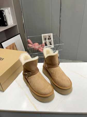工厂价 UGG上新爆单款，1.2隆风A级皮毛一体，流行斜边4公分发泡大底，时尚休闲 黑色，羚羊棕，栗色 35-40 - 点击图像关闭