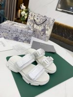 出厂价P Dior迪奥高版本拖鞋， 新品经典款代购级别品质国外专柜爆款厚底凉鞋 鞋面内里：原版定制特殊电绣材料， 鞋底：原版开模1.1 轻便 底厚：后跟5C