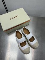 玛丽珍 厚底舒适 玛尼 Marni 单鞋 系列厚底 玛尼 家族元素设计 烫印 Logo 白色小牛皮 烫金 工艺 钢印压模而成立体感十足 对标对版 内里舒适小牛皮