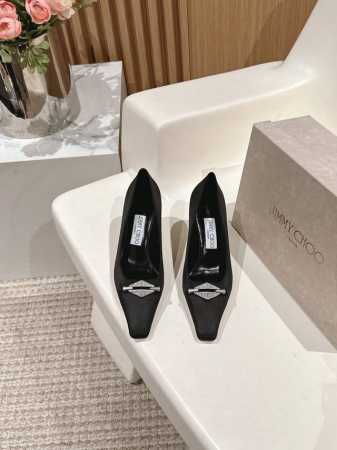 高版本Jimmy Choo 4 春夏新品爆款 乐福单鞋 高跟 -超级A的一款啊！美得让人窒息！镂空设计给人以一种很神秘的感觉，奢华又不失低调 不管是衣服还是裙子 - 点击图像关闭