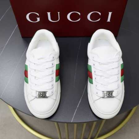情侣款 品牌：古奇GUCCi最新原单款 标准码：女码35-40男码39 44 45可以定做 等级：官网同款 材料：原版牛皮面 舒适混种加厚羊皮内里 原版耐磨柔软 - 点击图像关闭