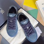 顶级版本：情侣款 迪奥Dior x Denim Tears联名合作款 B33系列 情侣款 休闲 运动鞋 滑板鞋 原版购入开发 做货 这款 B33 运动鞋是二零二