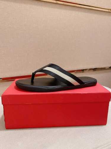 工厂价 Bally~巴利最新潮流凉拖上市 官网同款 专柜品质精选头层小牛皮配巴利原版织带 休闲百搭款 做工精细 用料上层 现货鞋码38到45