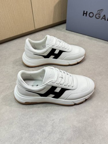 Hogan 霍根 -高端品质 原单休闲运动鞋 -鞋面：纳帕小牛皮、鞋身车缝H图腾 -内里：品牌帆布，垫脚；压印3D品牌包棉帆布 -大底：原版Tpu发泡.橡胶;
