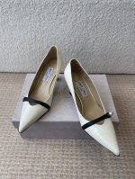 Jimmy Choo Jc新款漆皮水晶珍珠系列单鞋 品质优越 优雅知性 低调不失华丽 性感又不显张扬 说的就是这款 上脚就爱了 专柜品质 随便对比 aureli