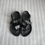 冲量价: Ermes Hermes24 春夏 来自家凉鞋夏日首选凉鞋之一 带点小文艺3Cm鞋底好看还增高不是一点点 如履平底 Zp开发开模、鞋底颜色、绝对正确！