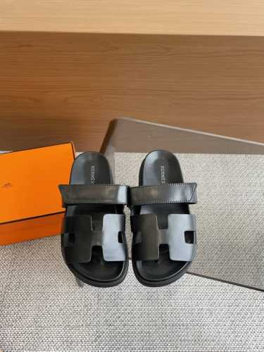 男10 ΗERMES 爱马仕春夏经典情侣款 Chypre 二舅拖鞋 上脚简直不要太舒服 为夏天做准备的一双拖鞋高端品质 对准专柜品质 原版水台原版开模TPU、防