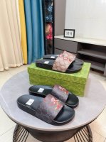 出厂价p Gucci 家高端男士夏季拖鞋 鞋面材质头层牛皮压印品牌Logo 私模大底 细节完美 尽显大牌风范 休闲宽松舒适型 高品质精品 夏季必入哦 size