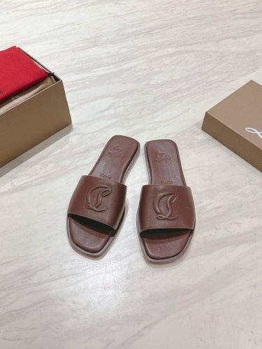 顶级版 原版盒 Christian Louboutin 2025S原版开模一比一开模Cl休闲一字平底拖鞋 材质：头层高光小牛皮 内里：粒面珠光羊皮里 大底：原版