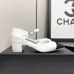 chane*｜小香25P春夏新品 系列尖头高跟拖鞋 美得让人窒息！ 朦胧看不清，不管是衣服还是裙子 穿在女人身上，若隐若现的小性感 很梦幻很浪漫，俏皮可爱，气质